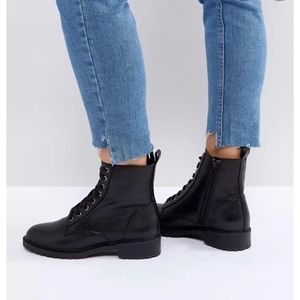 Steve Madden “The Officer” Boots